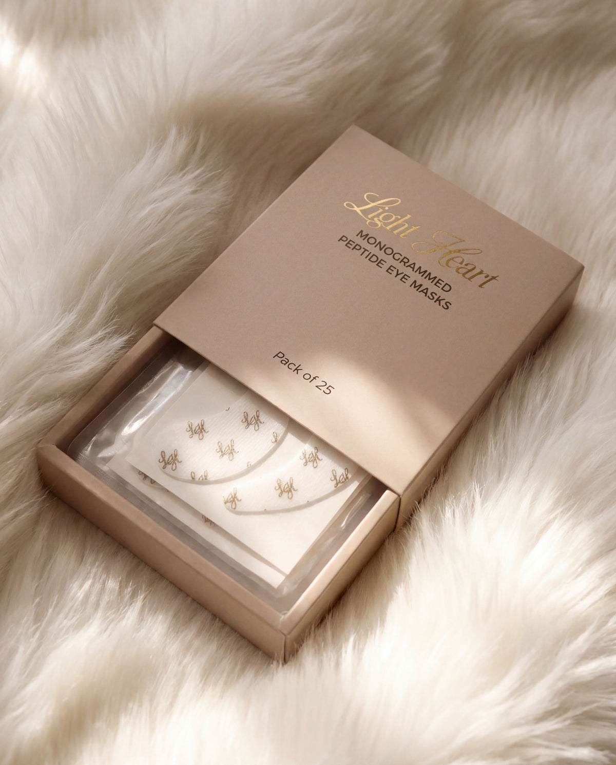 Light Heart Peptide Eye Mask